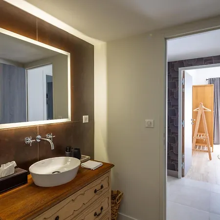 Le 47, Pause A La Campagne Nyaraló *