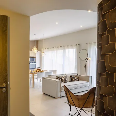 Le 47, Pause A La Campagne Nyaraló *